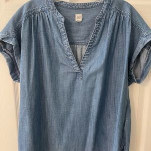 Gap, size medium, denim v-neck shirt